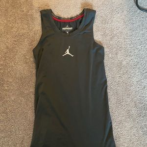 Jordan Compression Tank